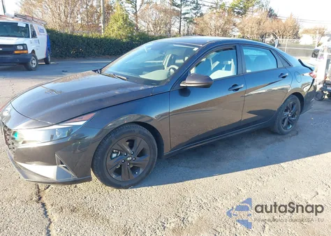 2022 Hyundai Elantra Sel z USA, uszkodzony, nr VIN 5NPLS4AG4NH076339